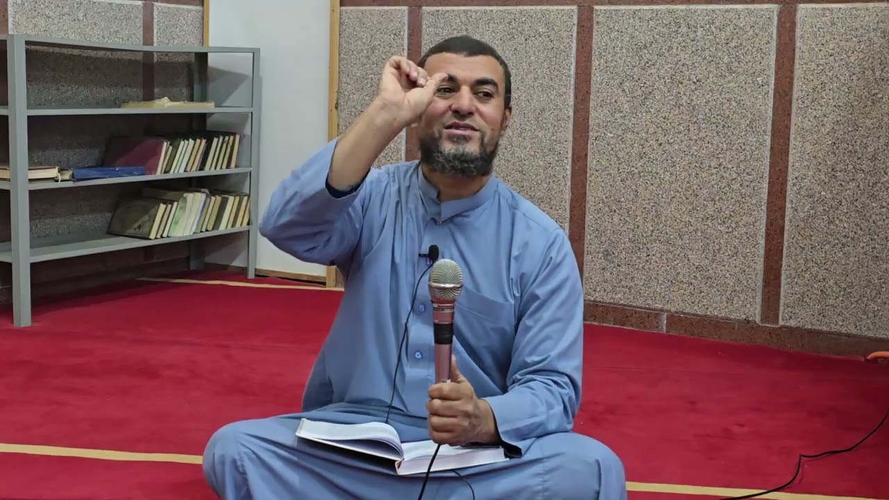حكم آثار الأدمي وبهيمة الأنعام 