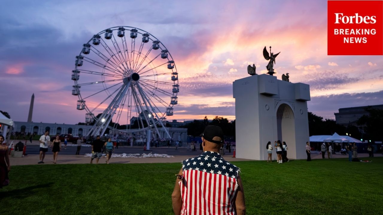 Trump&rsquo;s Great American State Fair Faces Confederate Flag Controversy And Sparse Crowds