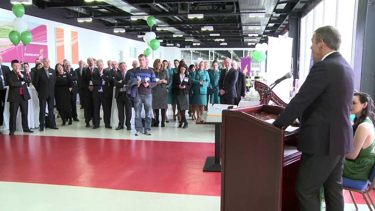 Celebrating our inaugural B757 flight from Shannon to Boston, February 5, 2014