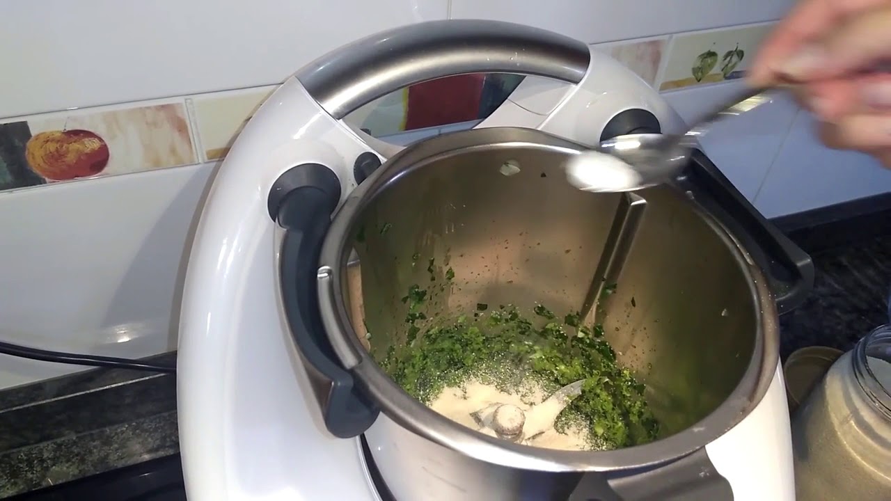 HAMBURGUESAS CASERAS DE POLLO Y ESPINACAS. EN THERMOMIX