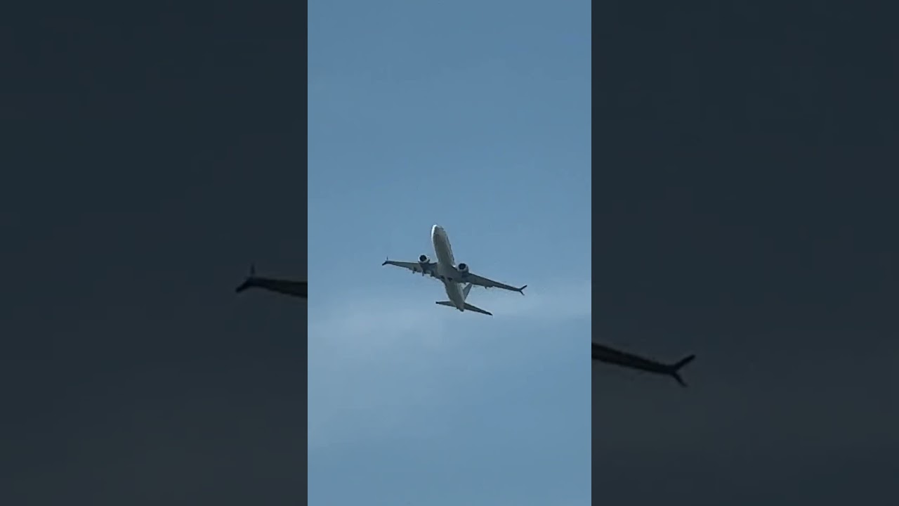 United 737 out of Newark 