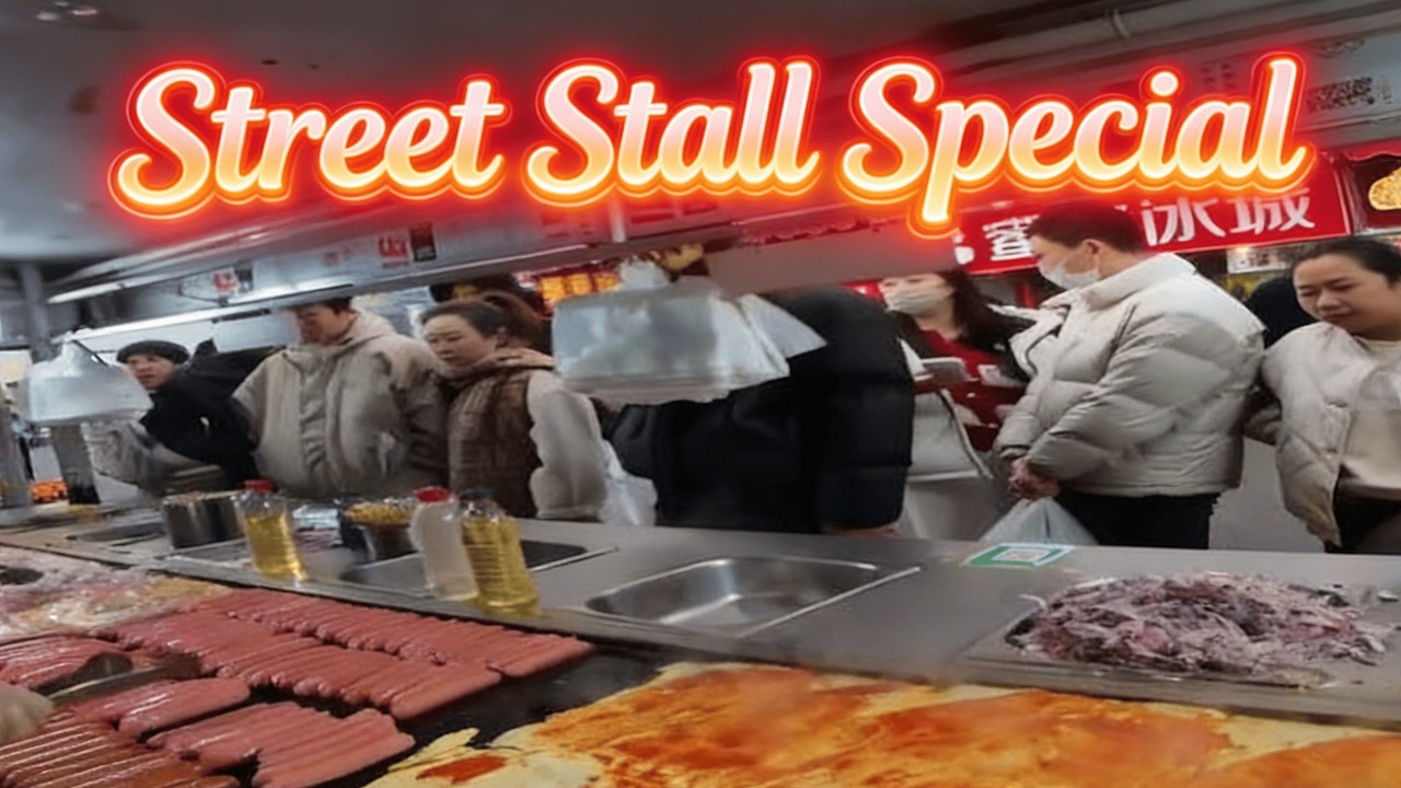 Street Stall Makes Delicious Grilled Cold Noodles On A Giant Iron Plate