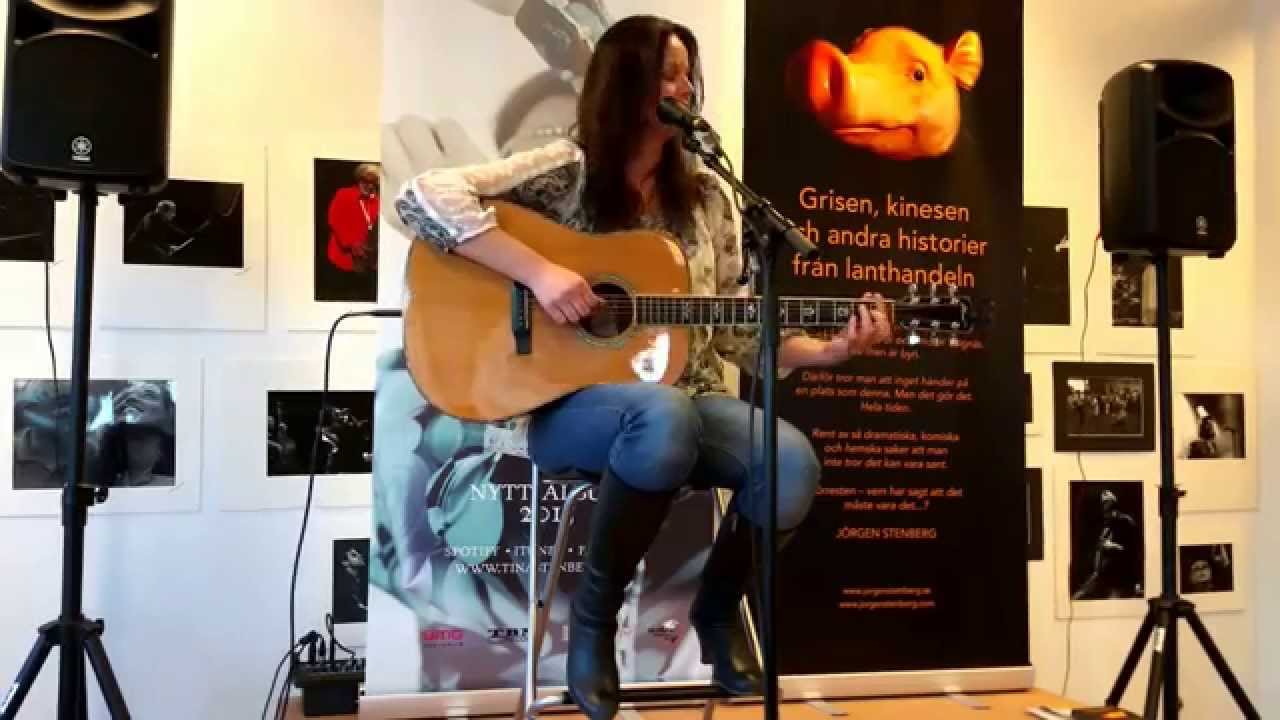 Tina Stenberg - Trettiofem - Live p&aring; Visbiblioteket i V&auml;stervik 2015
