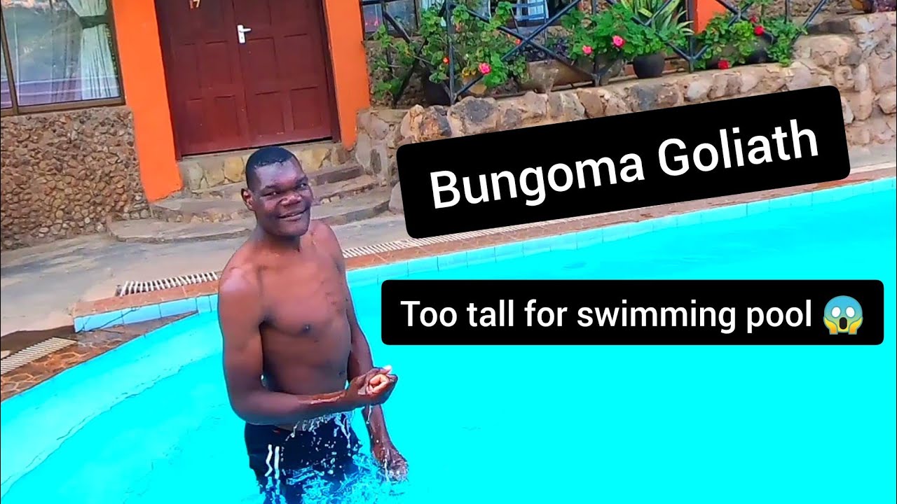 Goliath wa Bungoma first time in a swimming pool, Almost drowns. 😱