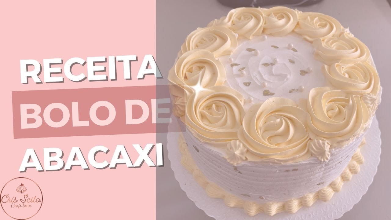 Bolo de baunilha com recheio de abacaxi + decorando com chantininho