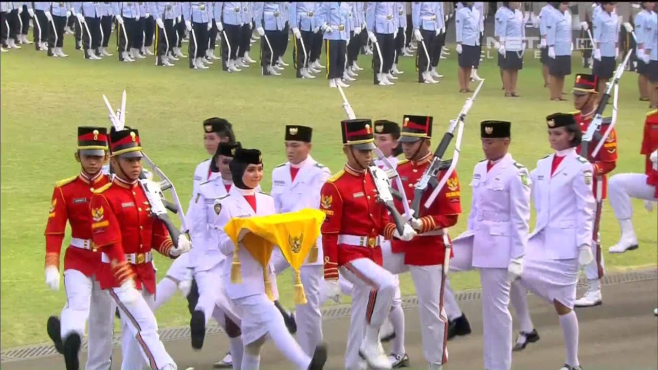 Upacara Penurunan Bendera Merah Putih di Istana Negara - 17 Agustus 2015