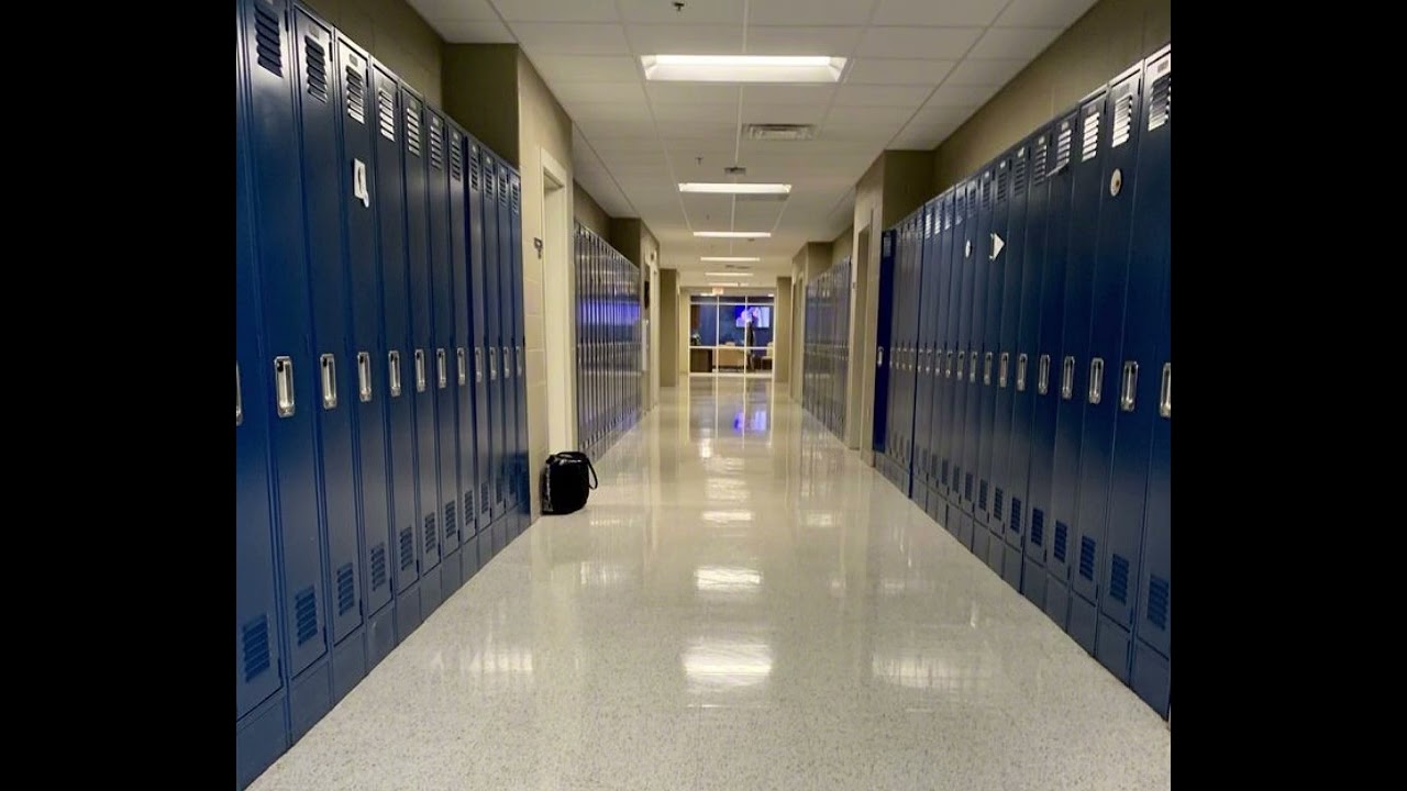 L’ecole oficial 
