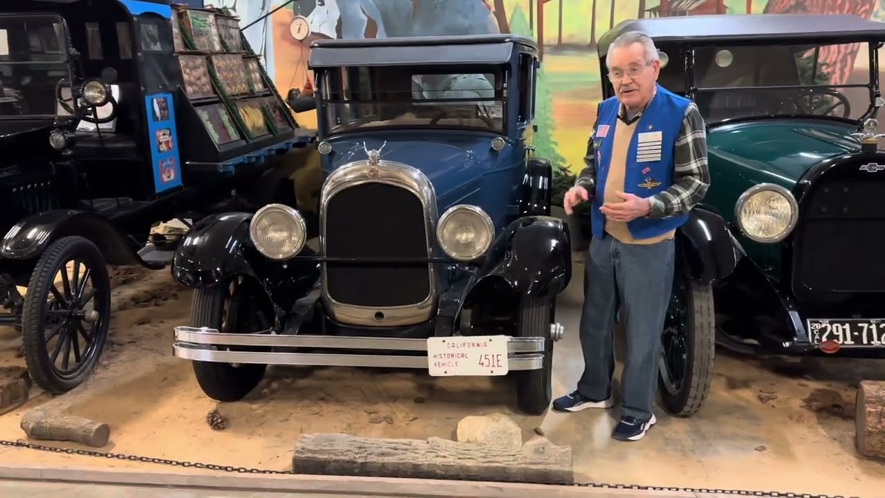 1925 Chrysler Six Sedan