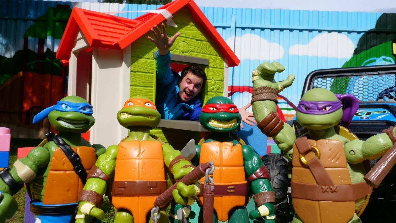 Ninja Kaplumbağalar yeni ev arıyorlar. Süper kahramanları