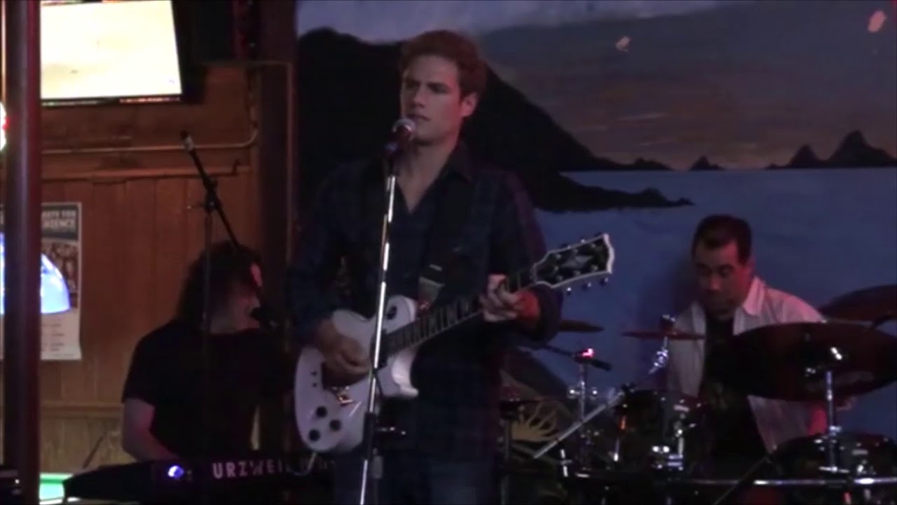 "The West Coast Engine Room"doin "RED HOUSE"Live at Cheers of Pacifica 11/12/11
