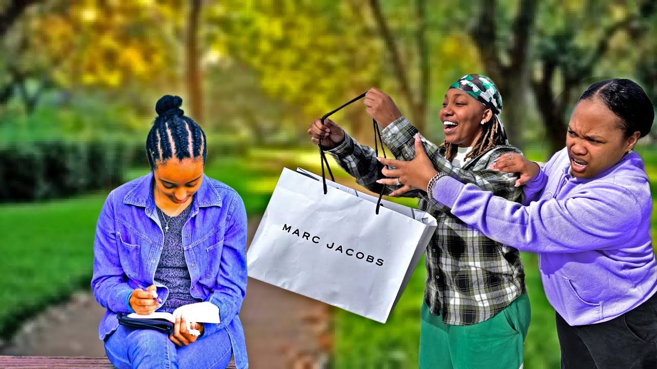GIFTING 🎁 ANOTHER WOMEN MY WIFE BRAND NEW PURSE INFRONT OF HER *SHE SNAPS*