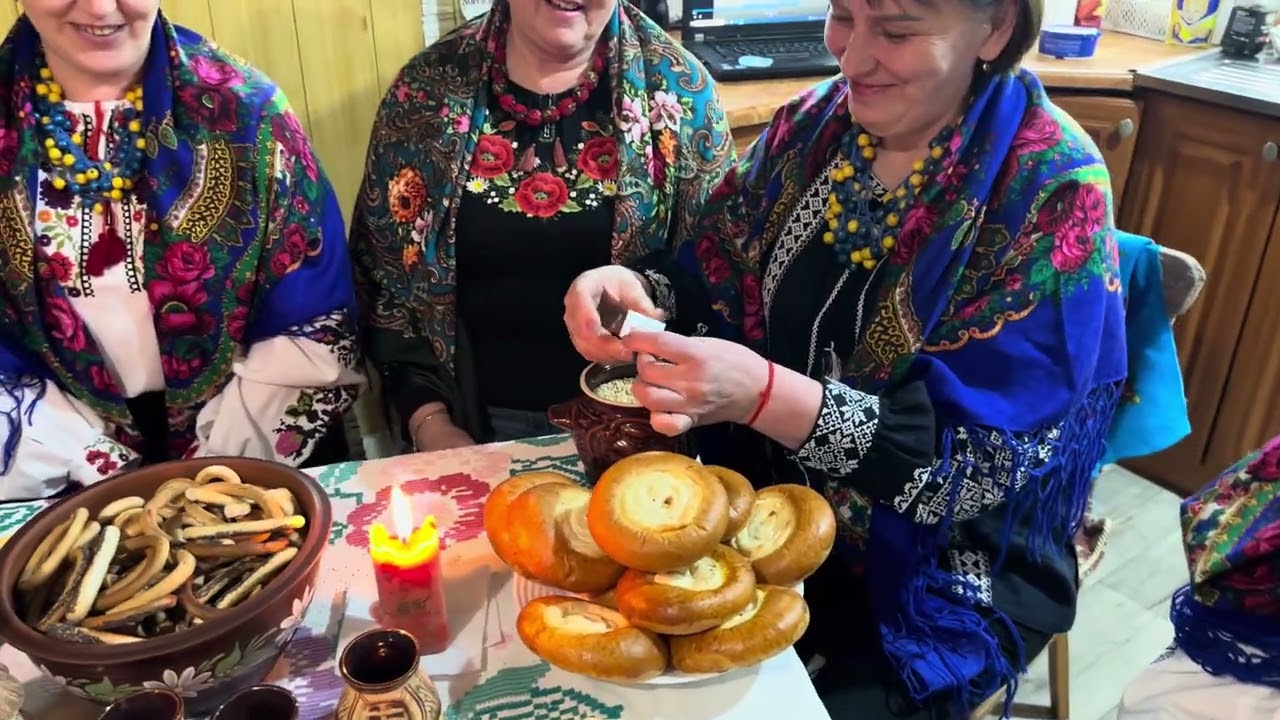 Жіночий колектив «Чарівниці» зустрічає Масницю. «Ой, Масниця прийшла-вечорниці принесла» 