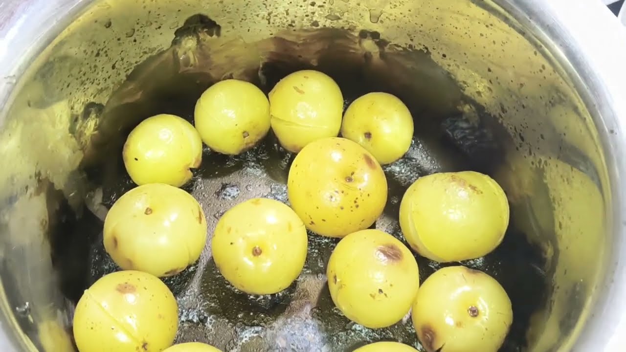 चली थी आंवले का आचार बनाने पर ये क्या हो गया 🤔 आंवले के साथ बर्तन भी 