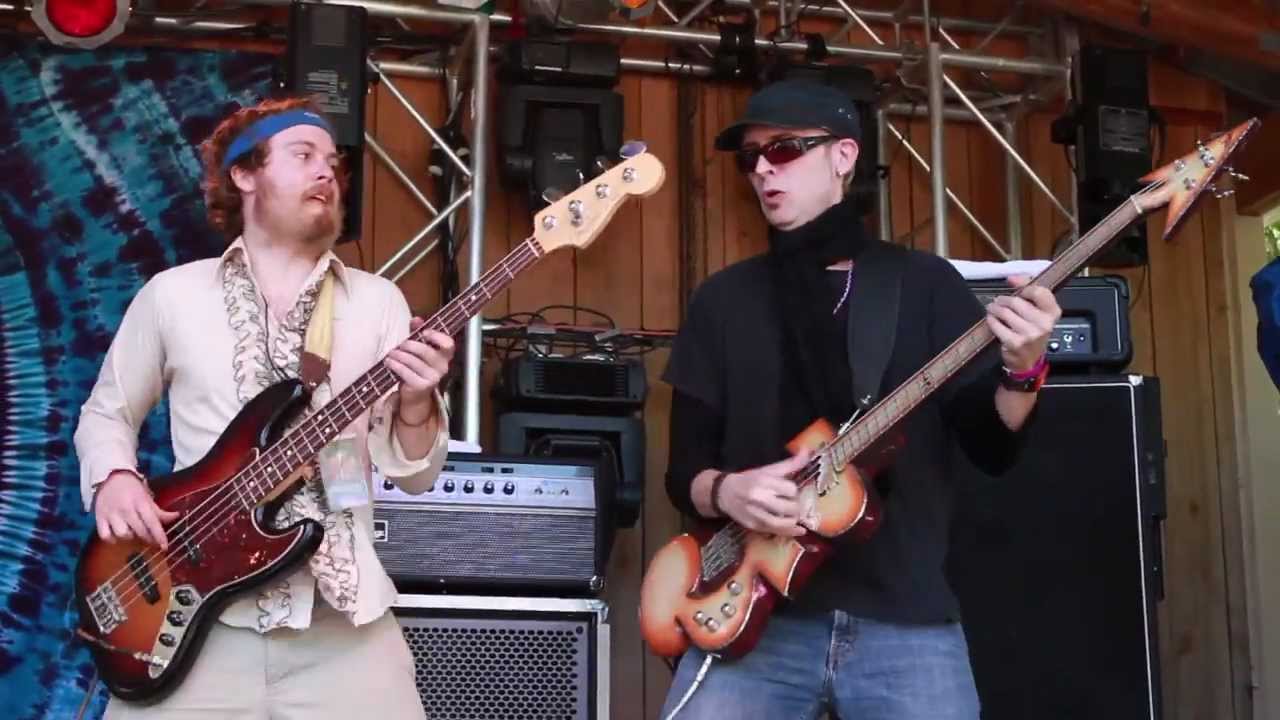 TURKUAZ feat FREEKBASS 