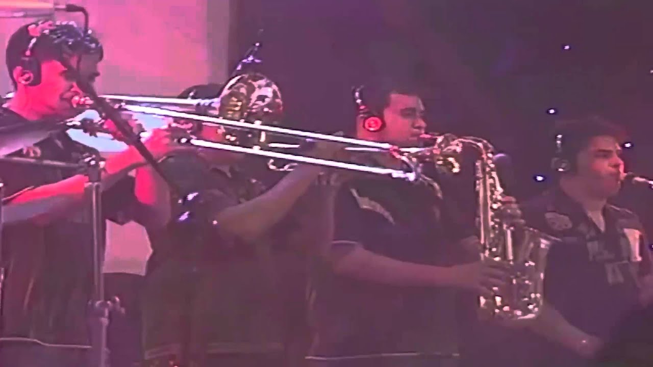 Raí Saia Rodada - Deitado Na Praça (2° DVD)