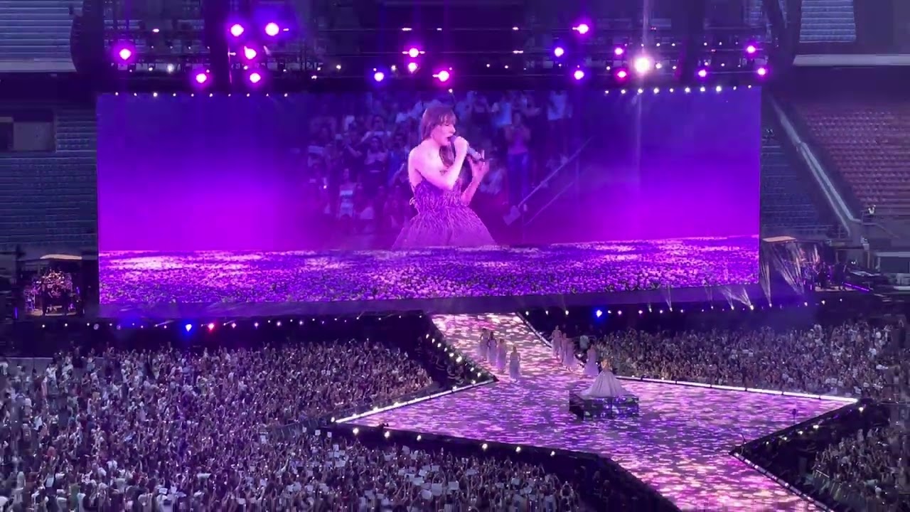 Taylor Swift THE ERAS TOUR 14-07-2024 Milan San Siro -- Enchanted