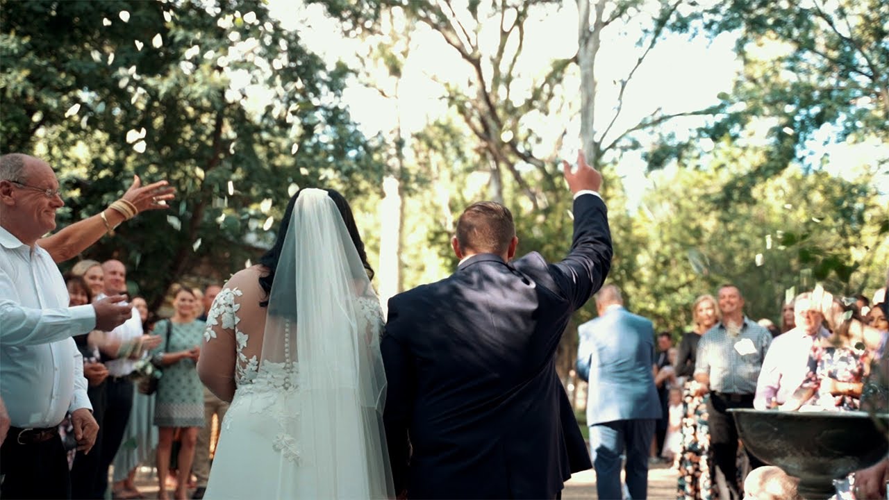 Lyn&eacute; & Carel Roberts Wedding Higlight