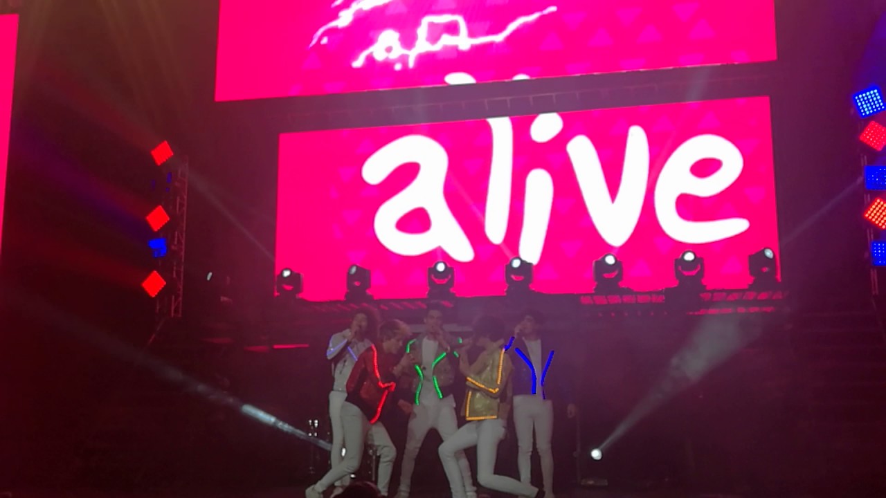 CD9 / Bryan y Freddy distraídos 😊 Mira hasta el final (I Feel Alive)❤