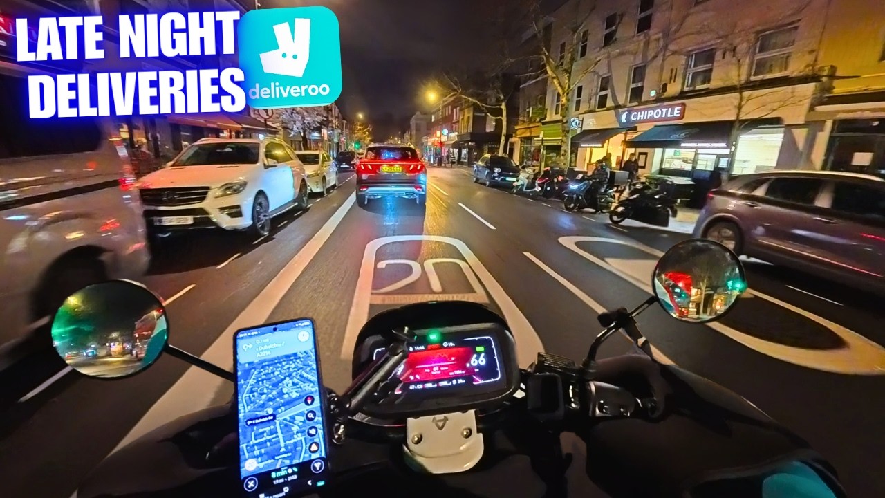Delivering for Deliveroo On A Busy Sunday Night - Fast Deliveries = More Tips! - USE A THERMAL BAG!