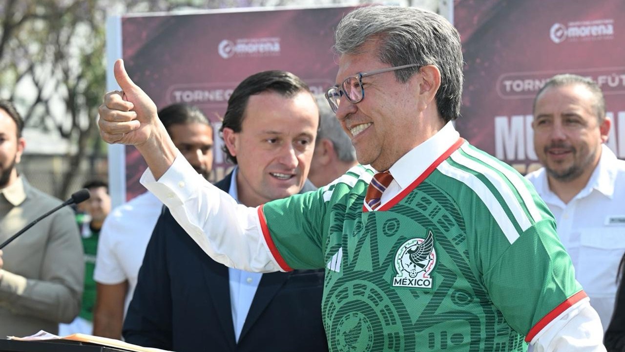 Inauguramos el Futbolito Parlamentario en la Cámara de Diputados | Ricardo Monreal