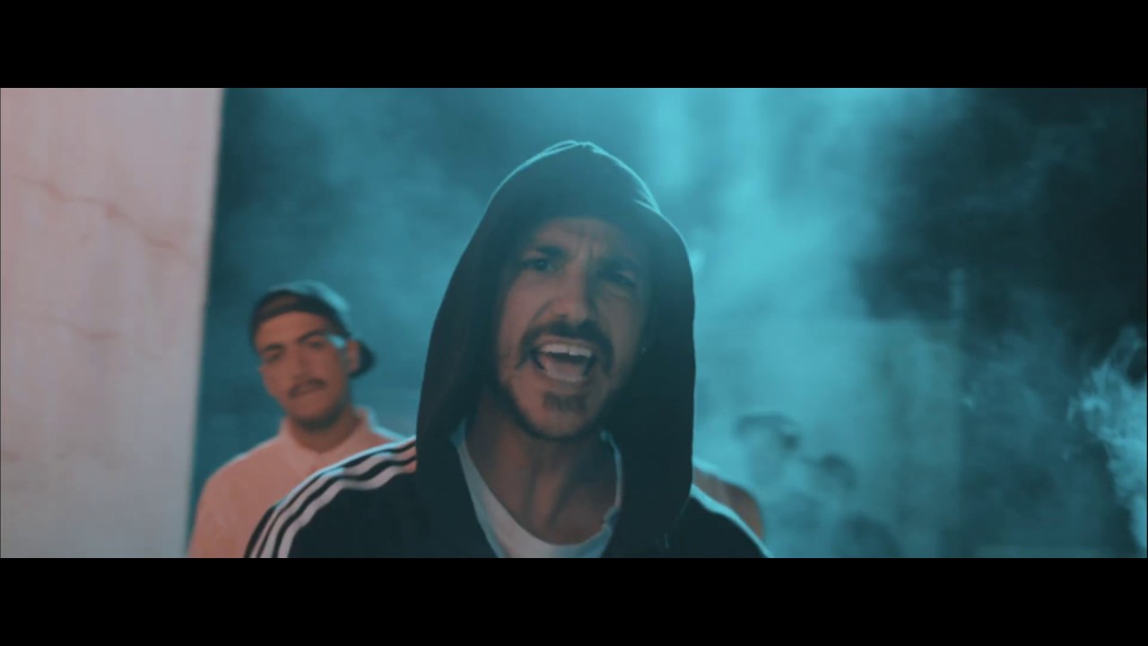 DOSTRESCINCO - Agradecido ft. Fianru [Video Oficial]