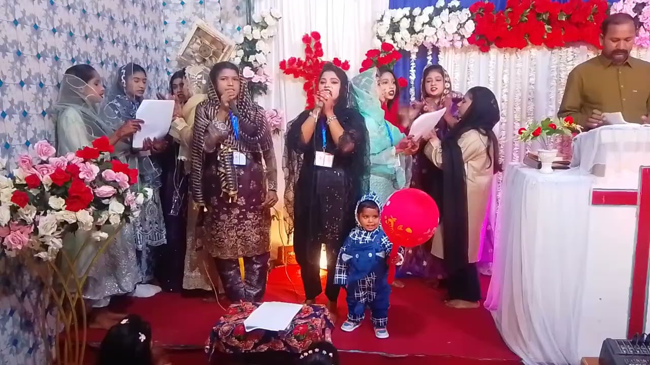 Alishba Akhtar Worshiping with your team on 25th December 2025