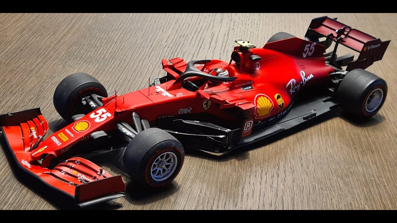Ferrari SF21 2021, Carlos Sainz jr. by LookSmart Models scale 1/18