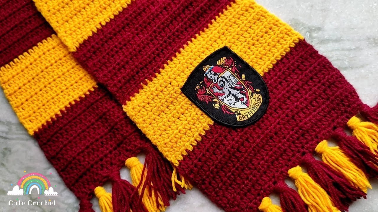 Crochet Harry Potter Scarf for Absolute Beginners (1st and 2nd year)
