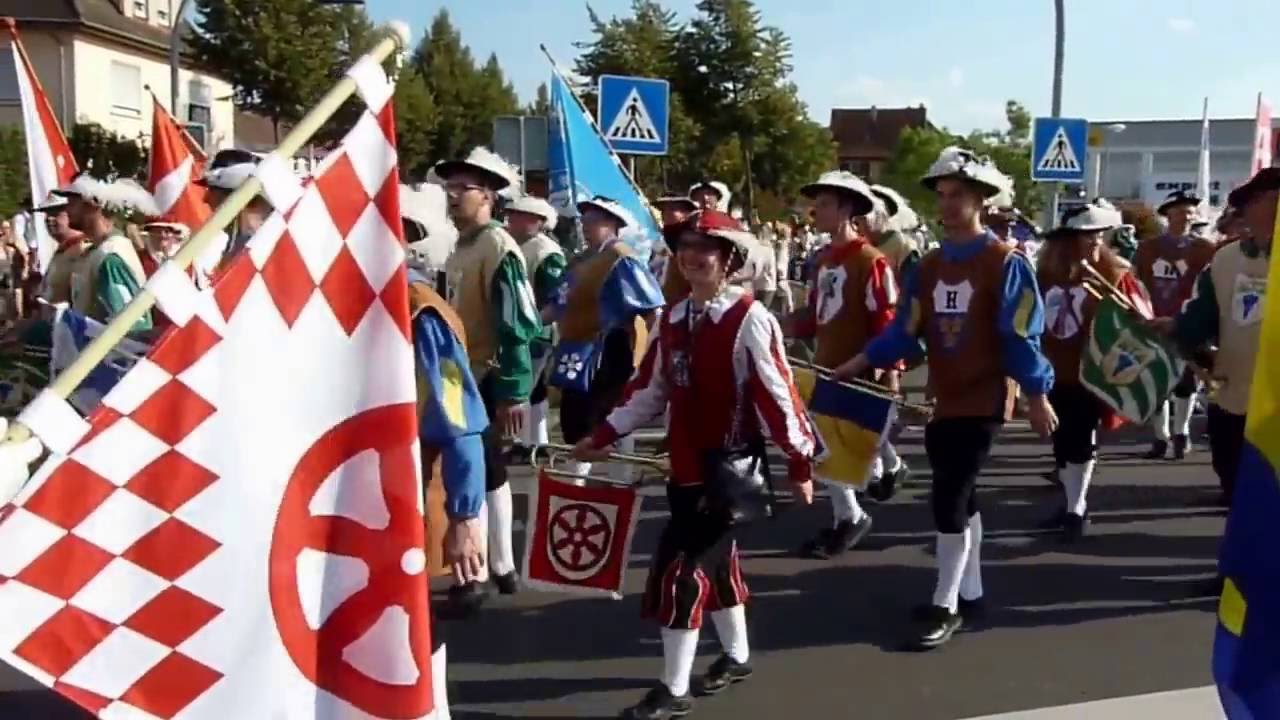 Sektion Ost beim Umzug der Heimattage in Bad Mergentheim 2016 - Video: Gaby Zöller