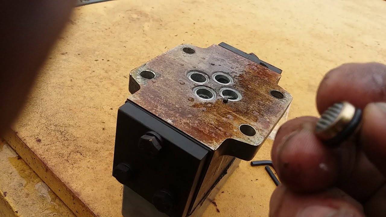 Jackson 6700 Tamper: How to Calibrate a Jacking Servo Valve
