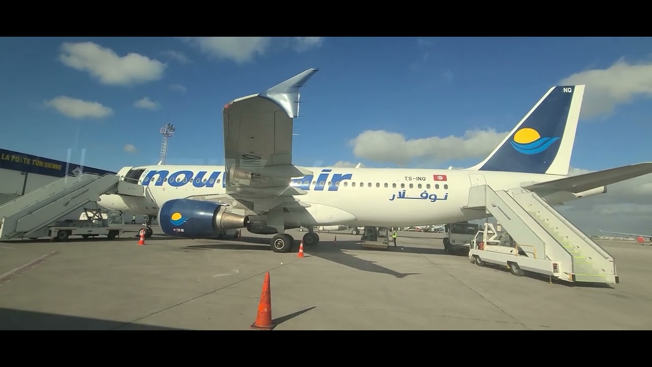 EMBARQUEMENTS A BORD D'UN A320 DE LA COMPAGNIE NOUVELAIR