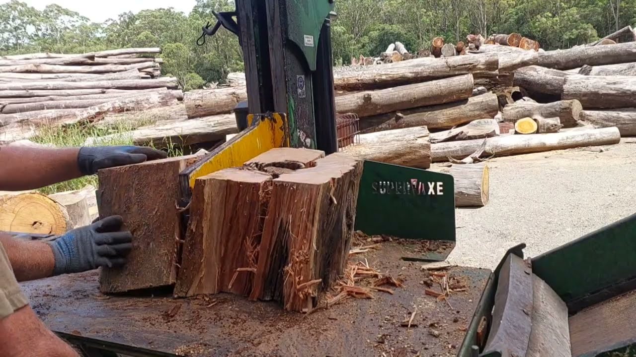 Fire wood splitter Super Axe Australian made heavy duty