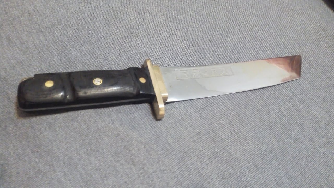 C&oacute;mo remachar el cabo de un cuchillo. Herramienta casera para poner los remaches en fr&iacute;o.