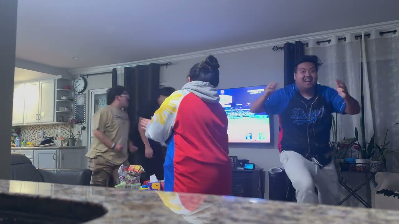 Freddie Freeman Walk-off Grand Slam Reaction video!! (10/25/2024)