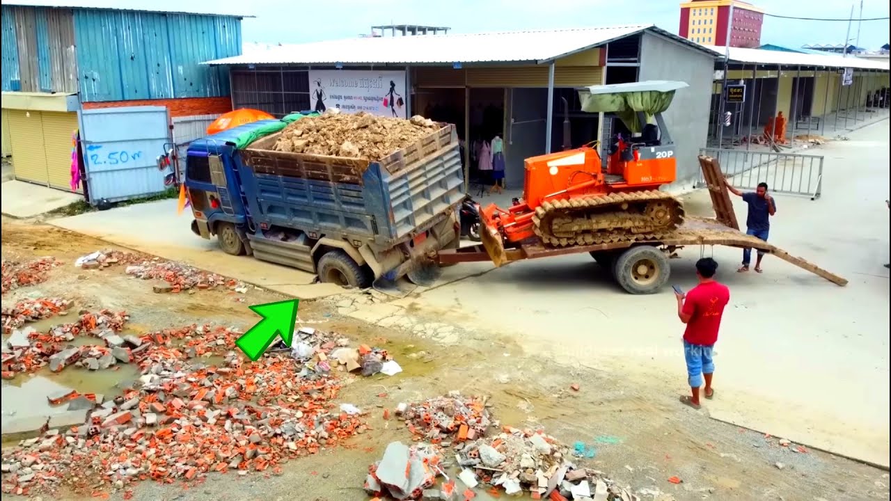 Start a New project! Incredible! Dump truck 5ton Bulldozer Komatsu push Stone make road delete water