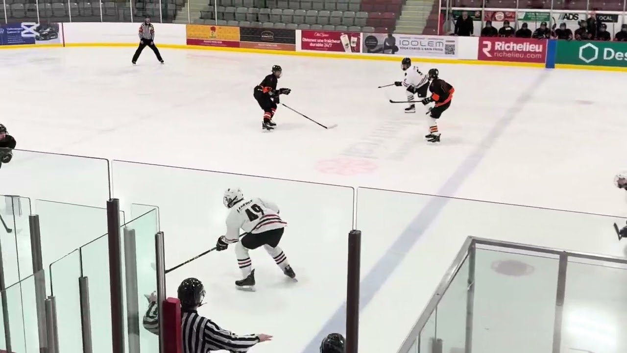 Hockey M18 A 2025-2026 : St-Laurent vs Lasalle Lion