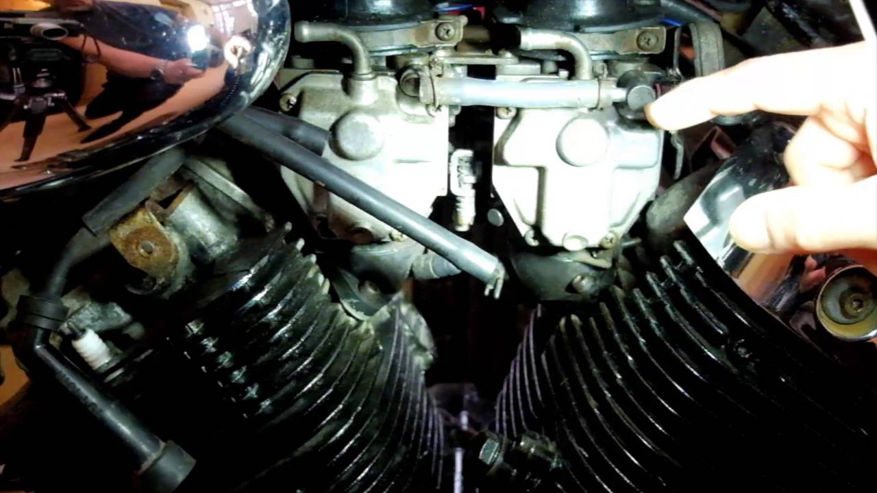 Проект Yamaha VIrago XV5535 Bobber, часть 3, снятие карбюратора.