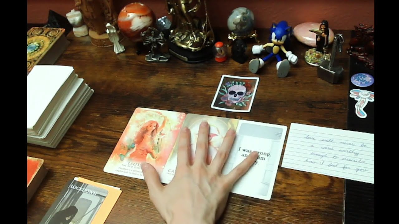 How Do You Keep Your Head Above The Chaos - Pick A Card Tarot Reading