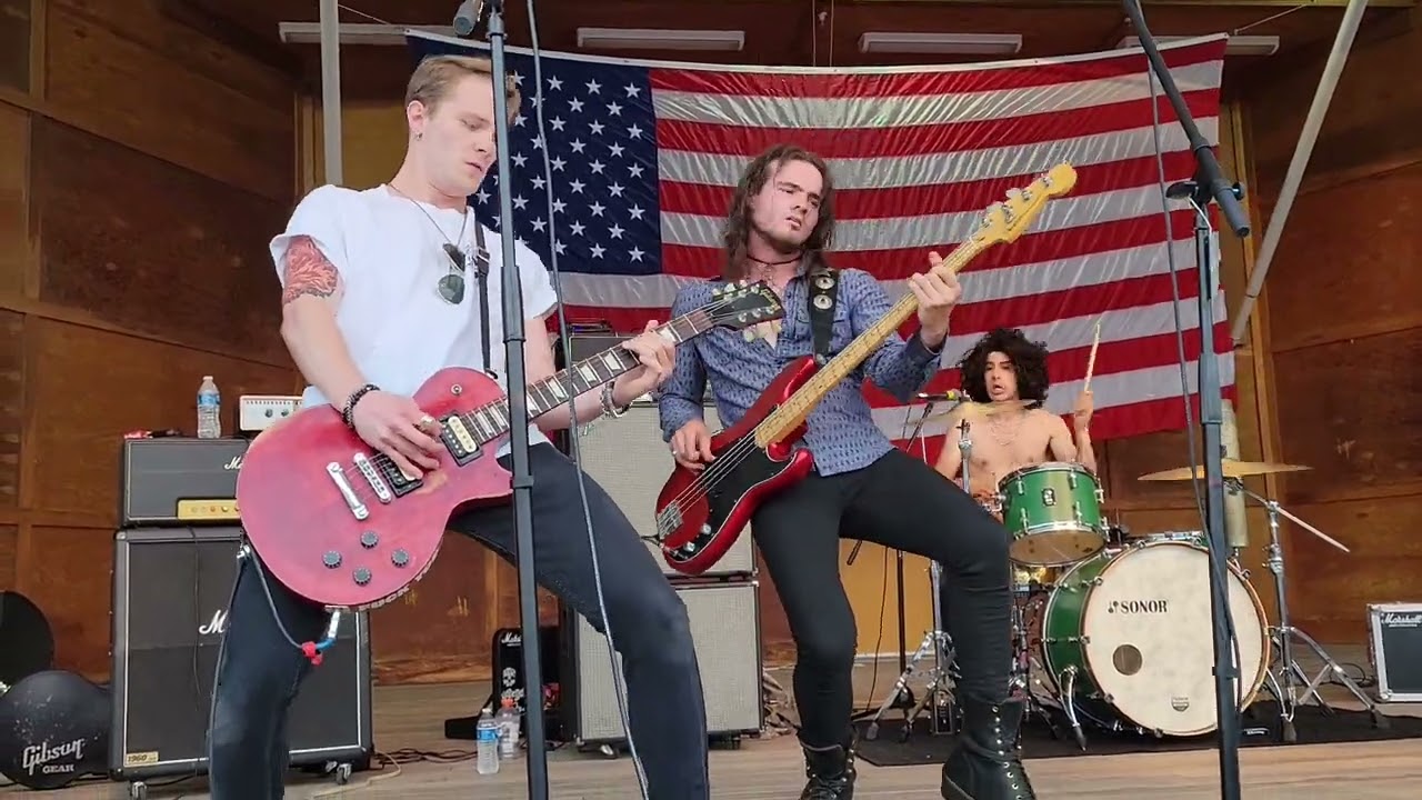 Liv n' Brilliant perform 'Sweet Emotion' by Aerosmith