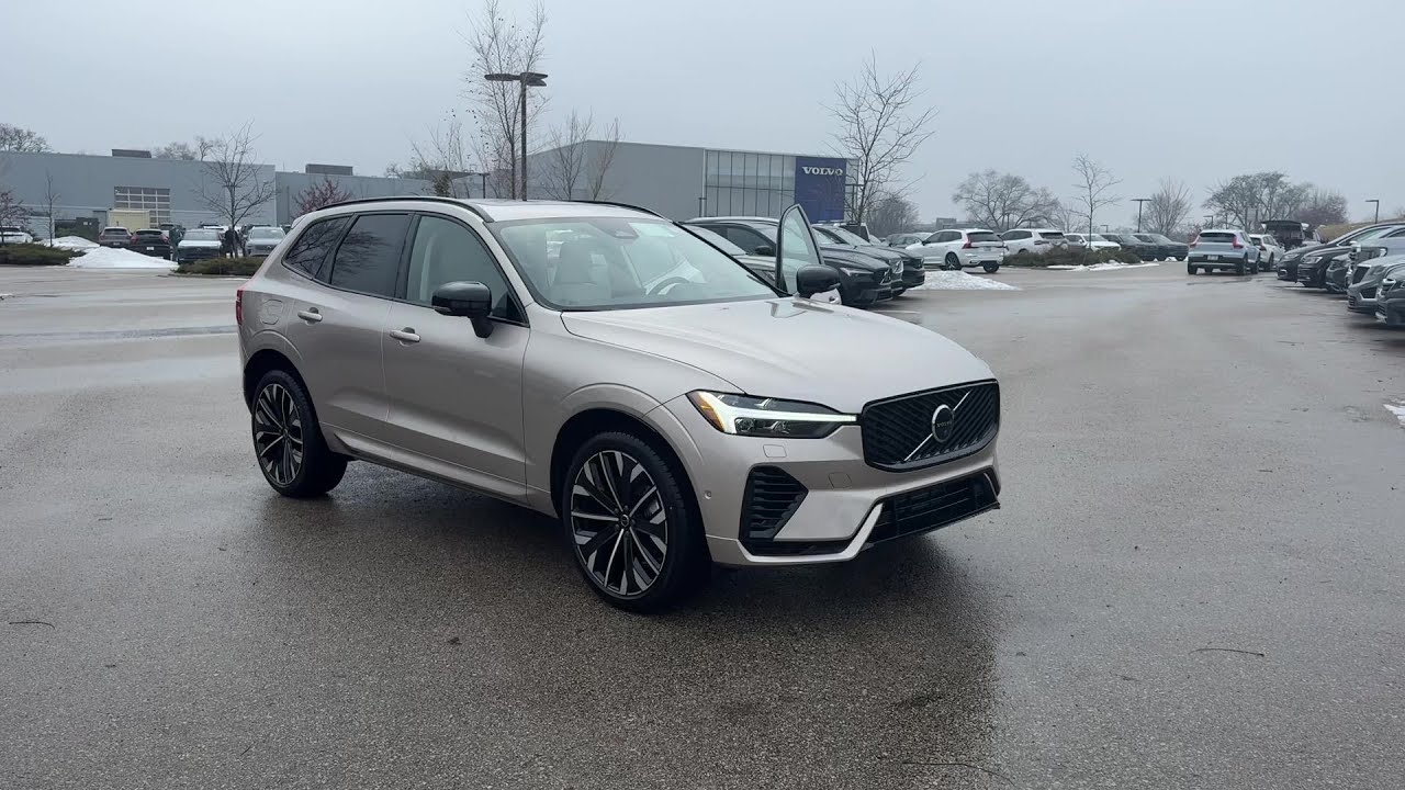 New 2026 Volvo XC60 Plug-In Hybrid Ultra at Fields Volvo Cars Madison | Madison, WI