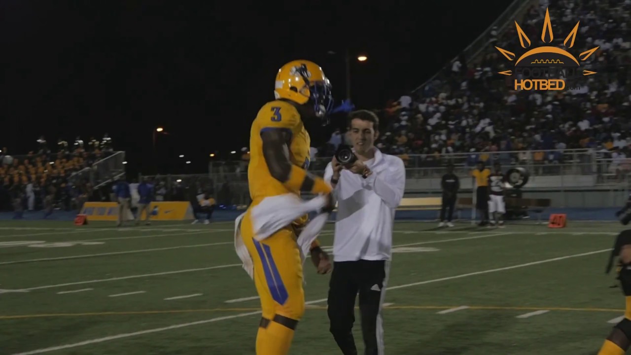 FHSAA Playoff Week 3: 6A Miami Northwetern vs Carol City 2017