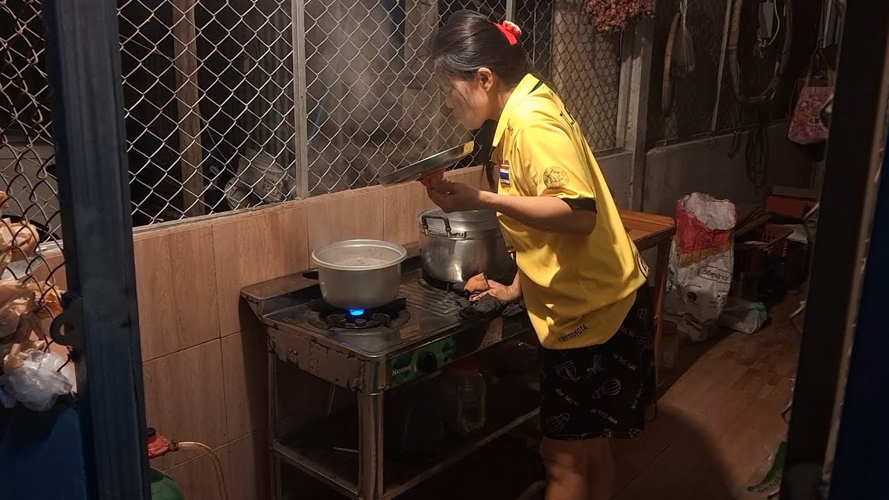 🤗เลิกงานเข้าครัวต้มปลาช่อนนาใส่มดแดงซดร้อนๆครับผม🥰🥰แซ่บๆนำกันเด้อครับ😊😊😊