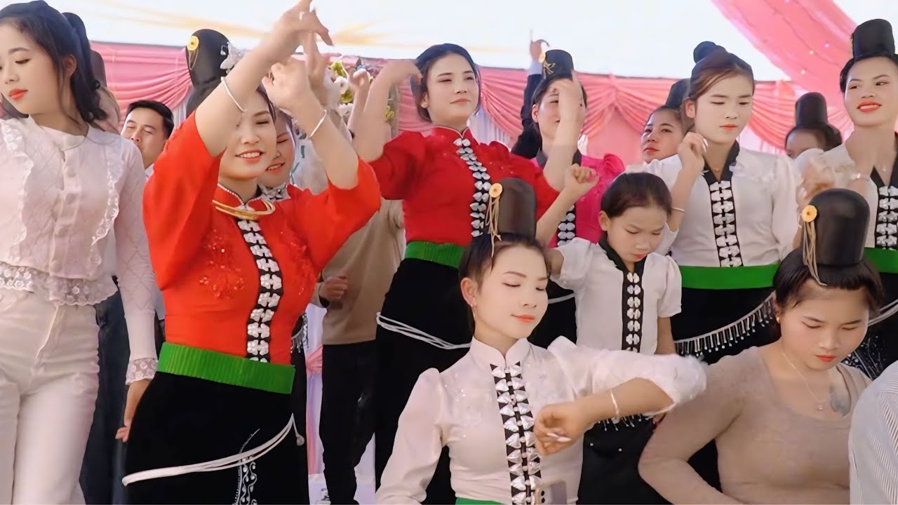 NHẠC SÀN THÁI BẢN BAY CHIỀNG LA NHẢY CỰC SUNG CHÚC MỪNG HP // QUỲNH XUÂN & VĂN PHƯƠNG //
