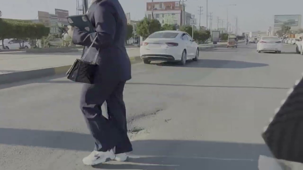 أجواء مشمسة وتخبل جولة رايقة بالدراجة في البصرة ☀️🏍️