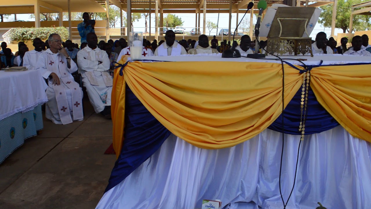 PRESENTATION DU BUREAU NATIONAL DE RENOUVEAU CHARISMATIQUE DU SENEGAL PAR L'EX BERGER PAUL PUCETTI