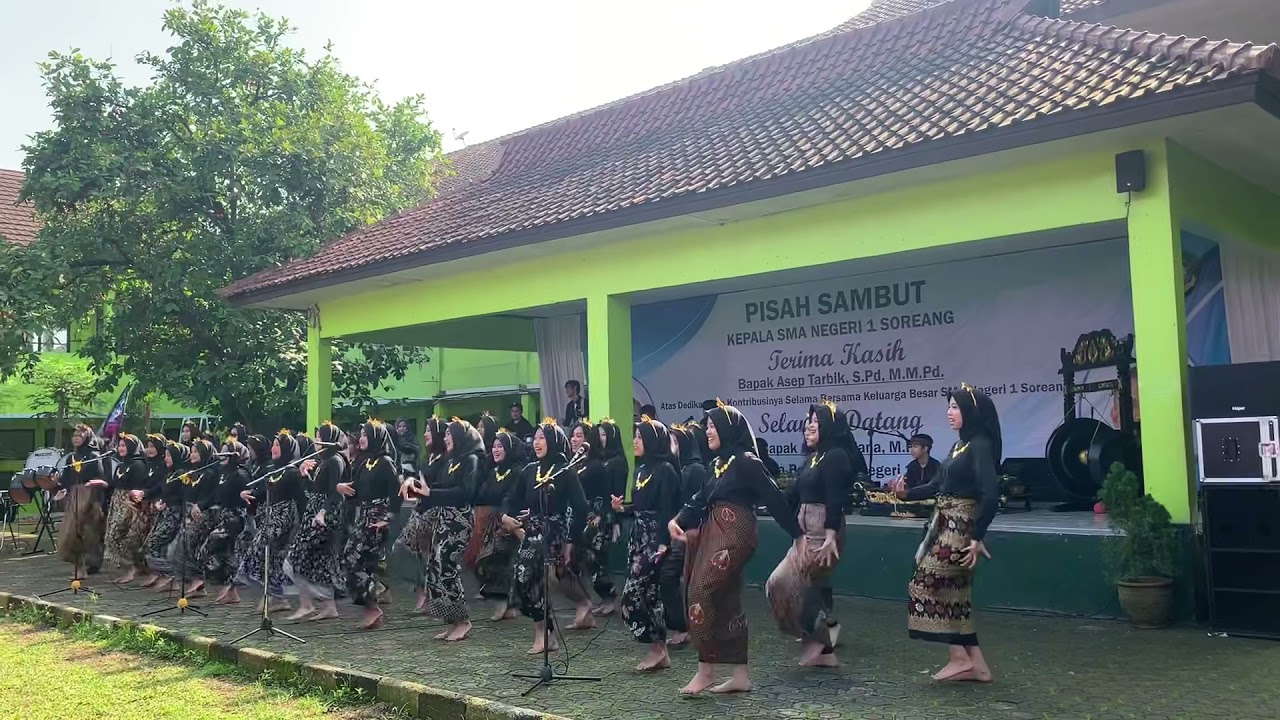 Yura Yunita - Bandung (cover) Paduan Suara SMAN 1 Soreang