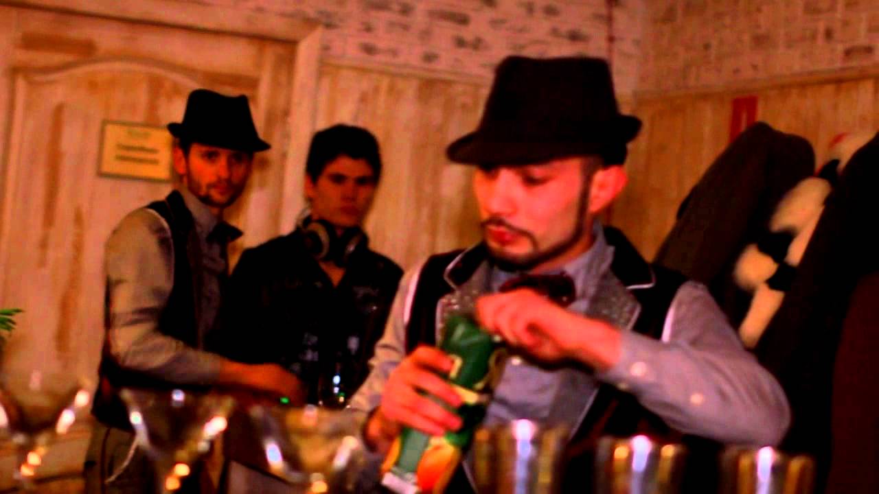 Crazy Barman Show