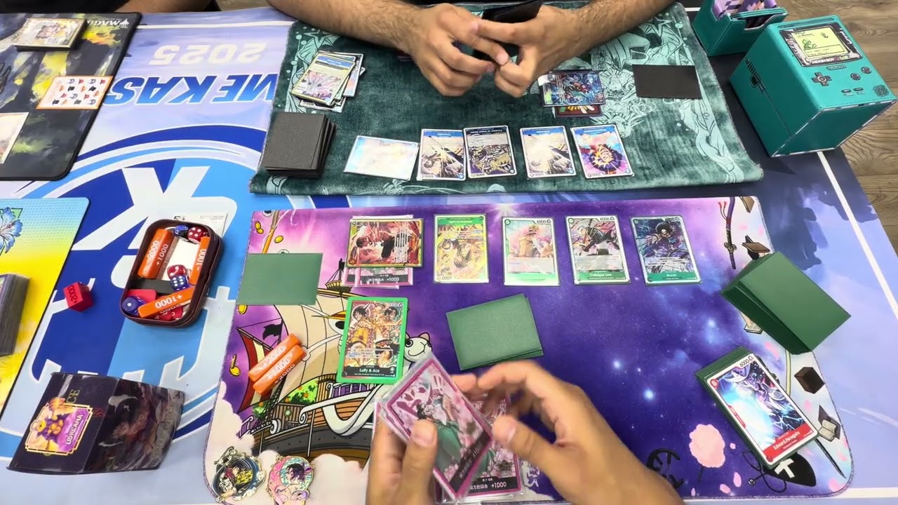 One Piece TCG OP06: Красно-зеленые Луффи/Эйс против синего Багги