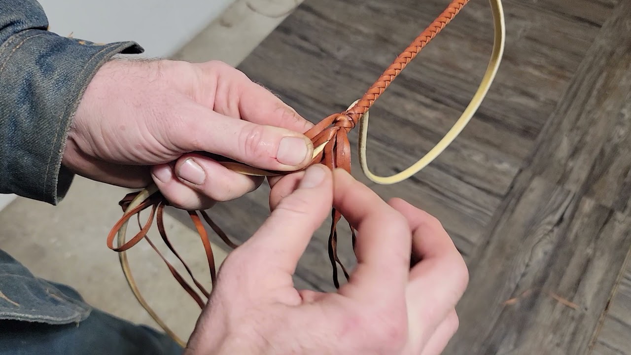 How to tie a 6 Plait Kangaroo Indiana Jones Fall Hitch the Trinity Whip Co. Method for Keith 