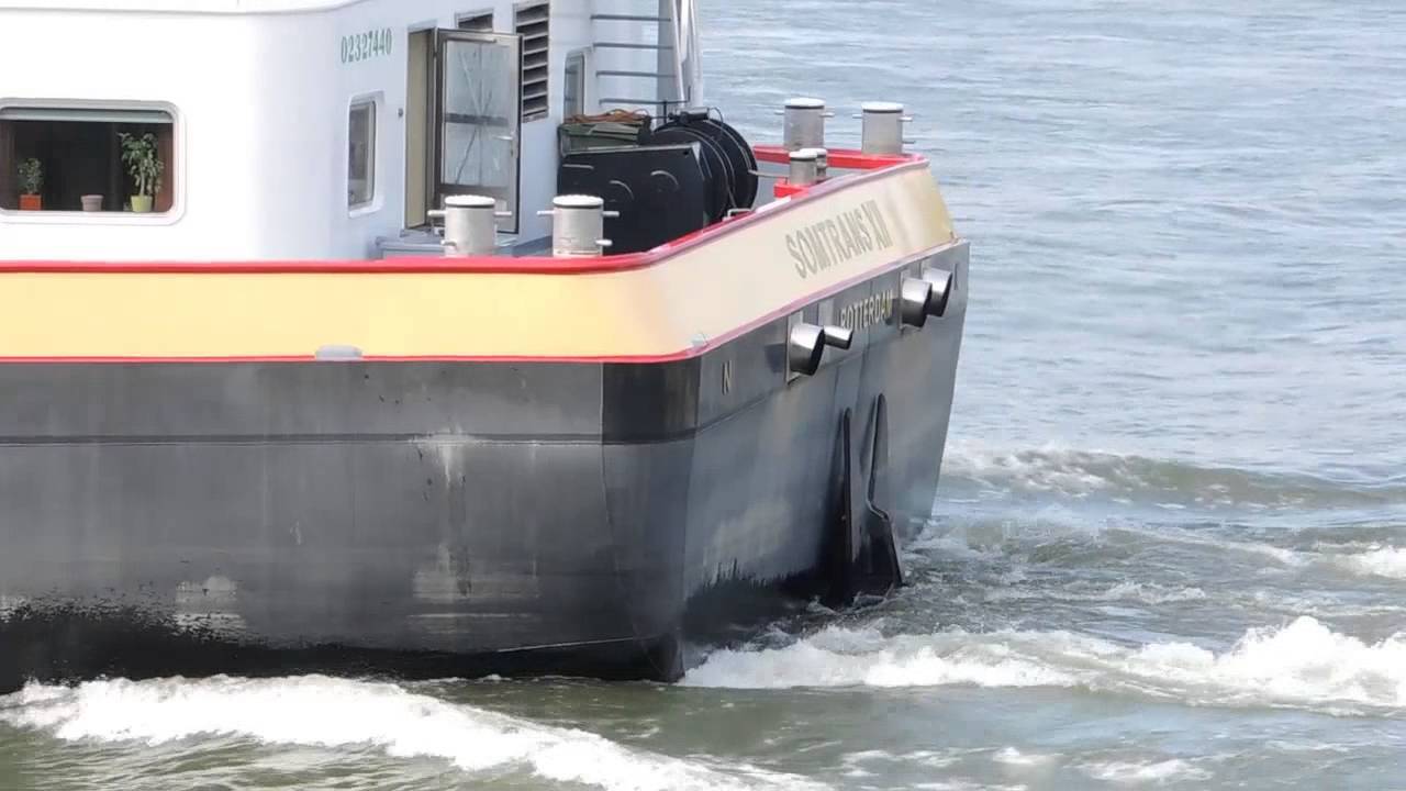 Tankschiff Somtrans XII auf dem Rhein Richtung Dormagen